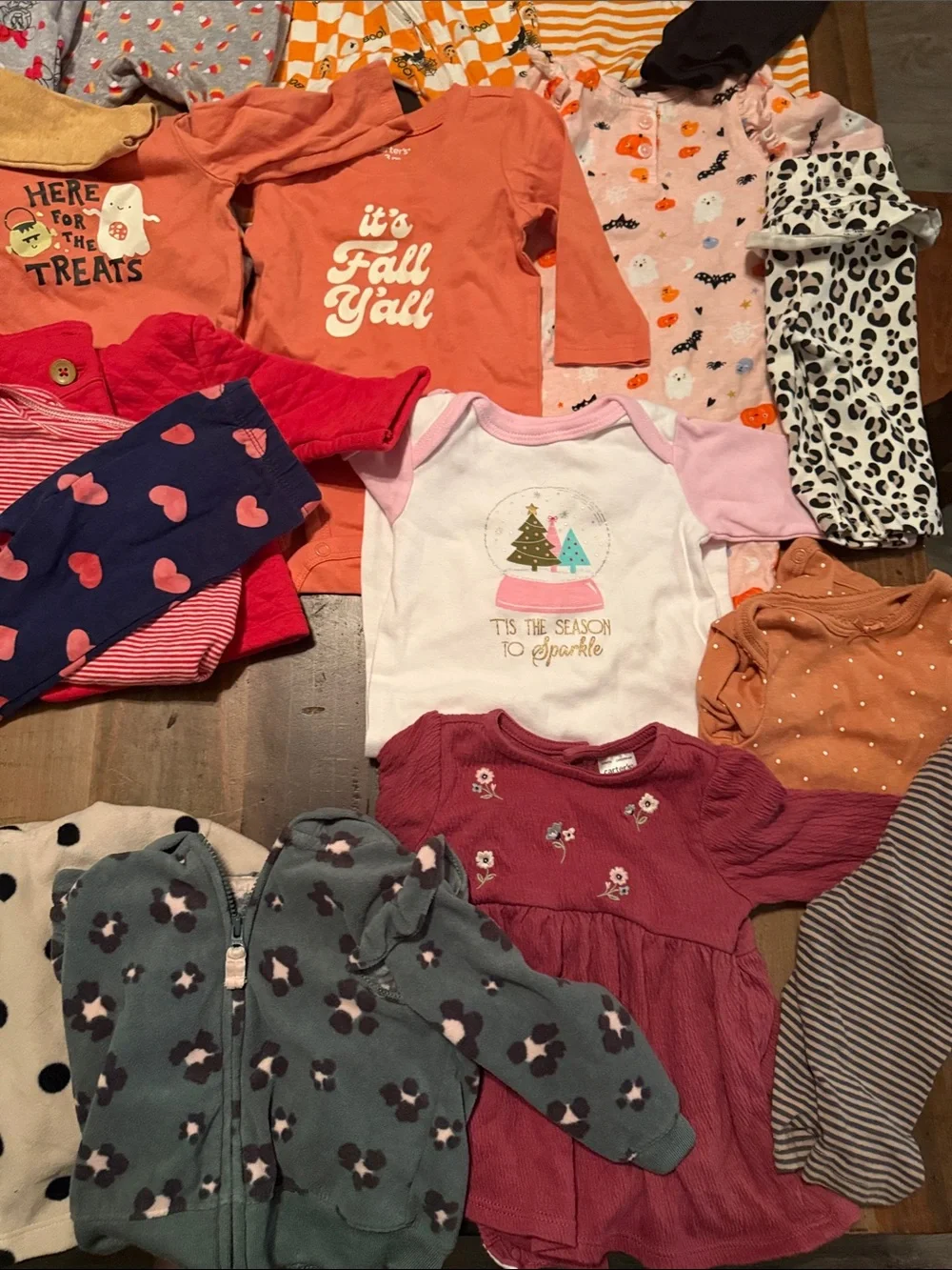 Huge 0-3 baby girls clothing lot!